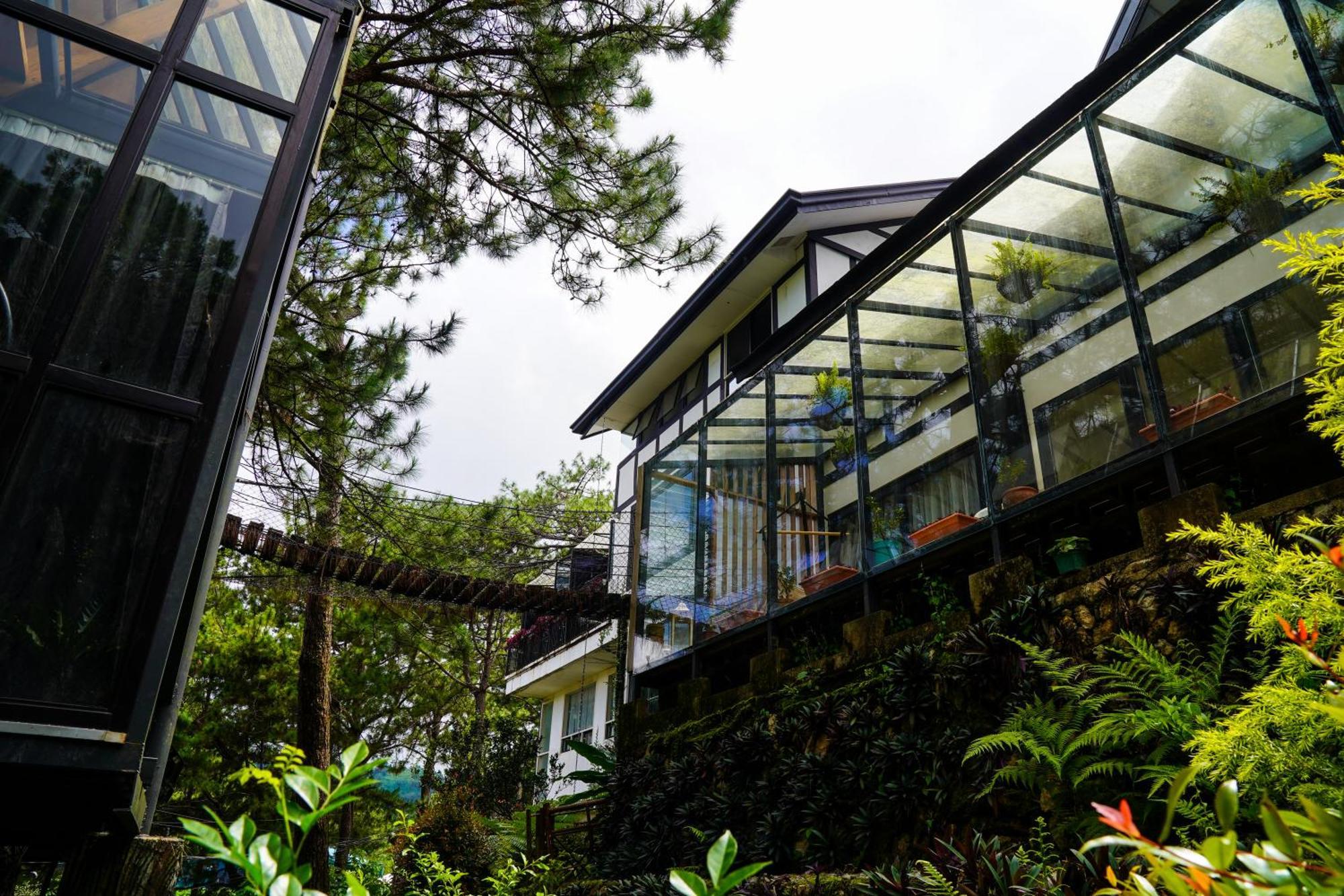 Tudor In The Pines Villa Baguio City Buitenkant foto